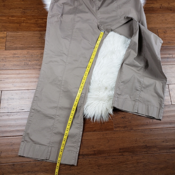 Duluth Trading Co pull on high rise khaki chino pants 18 - Picture 7 of 12